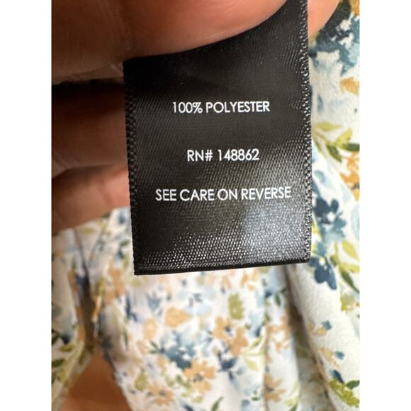 TORRID Harper Floral 3/4 Rolled Sleeves Pullover Blouse Top Size 5 - Picture 8 of 9